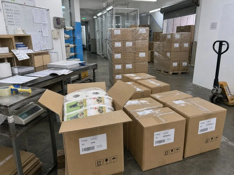 Export packing of label rolls