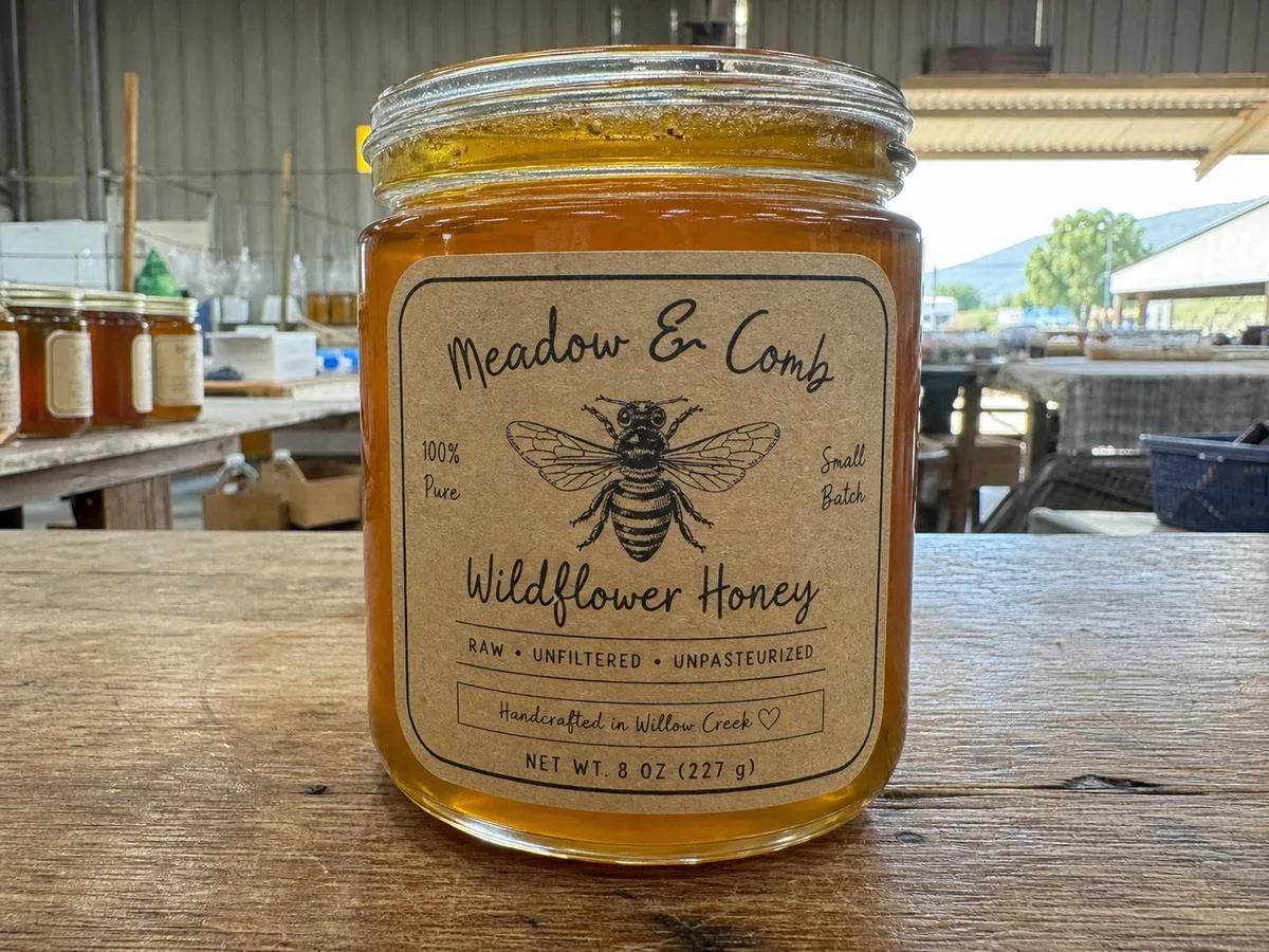 Laminated kraft honey label on artisan jar