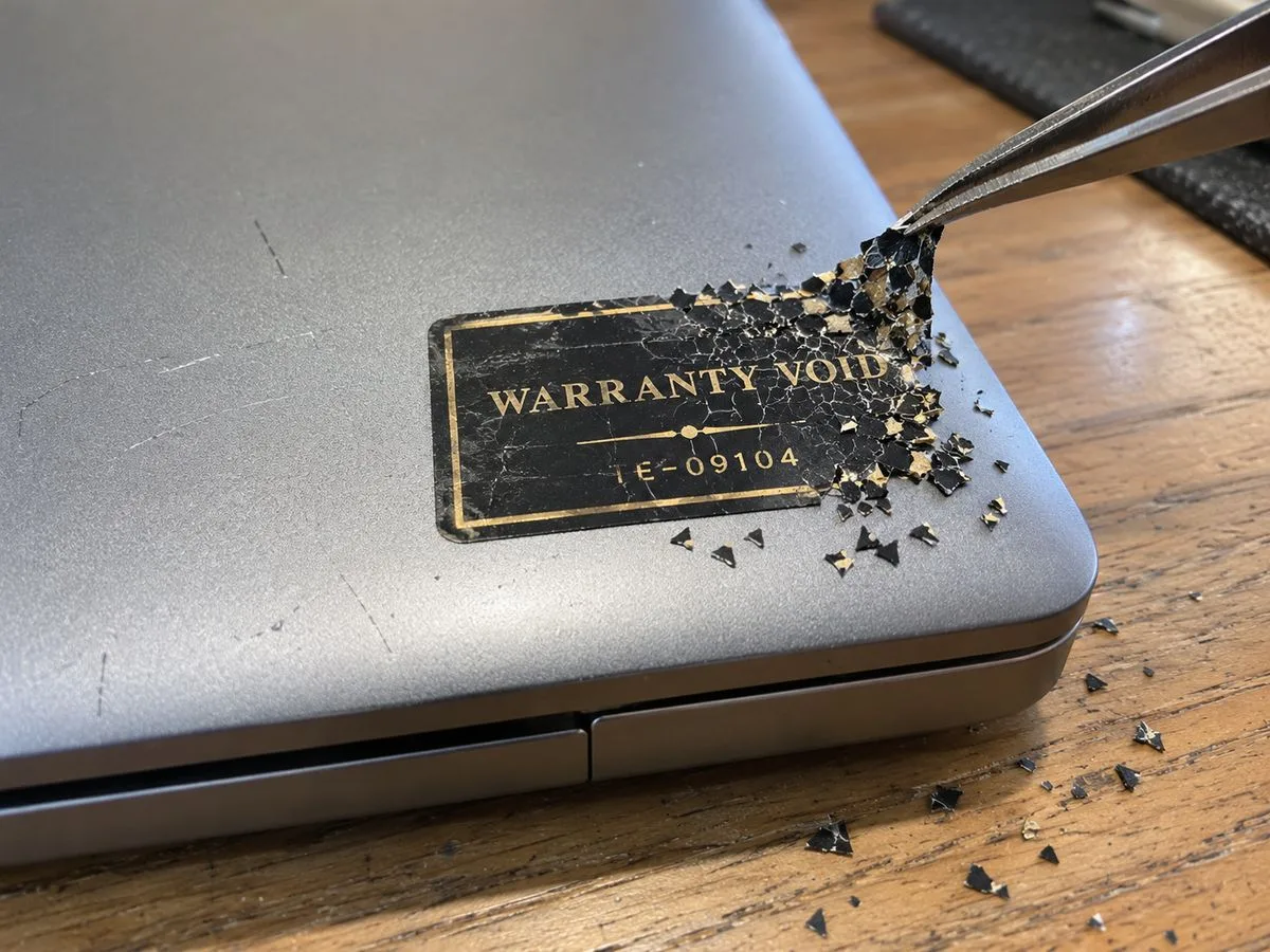 Destructible eggshell label shredding into fragments on removal